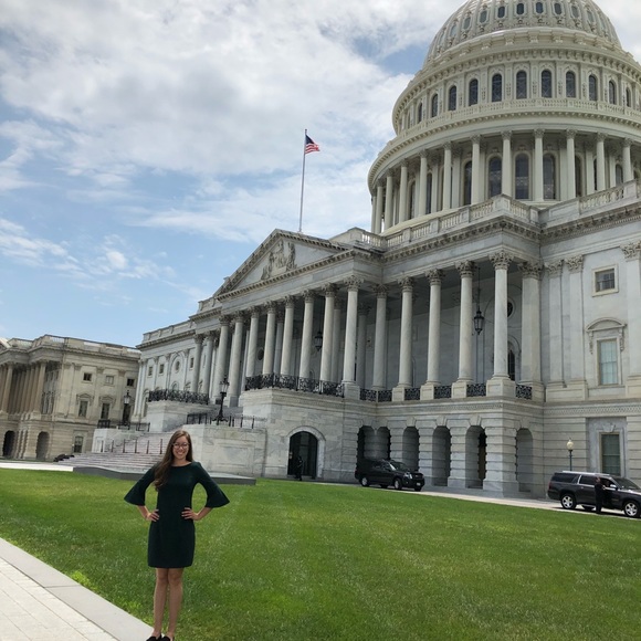 Meet your Posher, Michelle - Picture 4 of 5